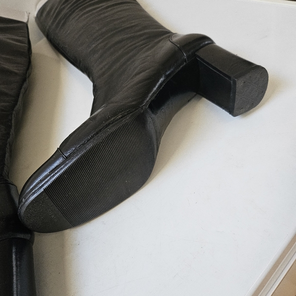 Chanel knee high boots - Picture 5 of 6